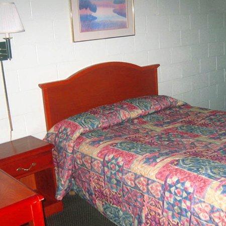 Sleep-ees Inn Saginaw Kamer foto